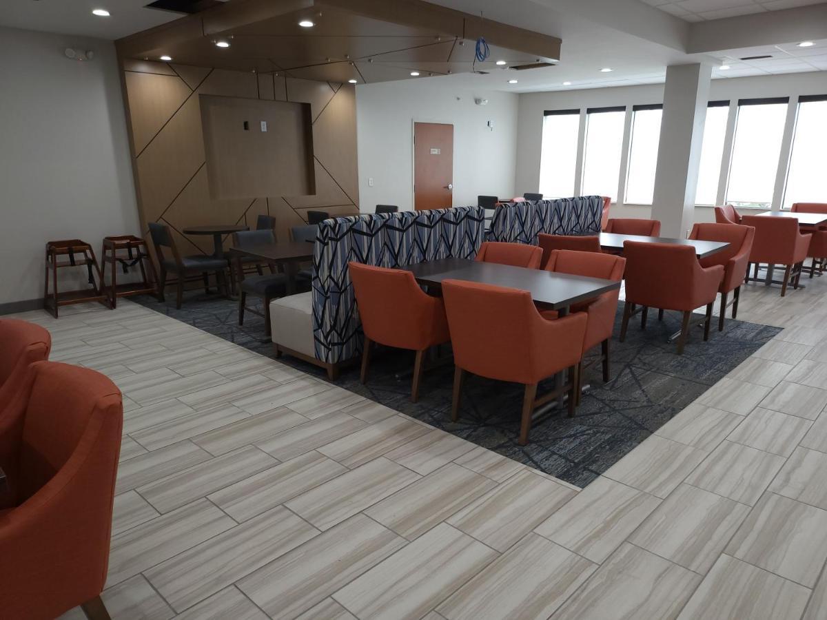 Holiday Inn Express Hotel & Suites Tipp City By Ihg Kültér fotó